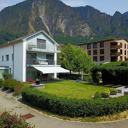 Calanda Oda ve Kahvaltı 4*