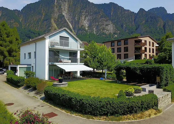 Calanda Oda ve Kahvaltı 4*